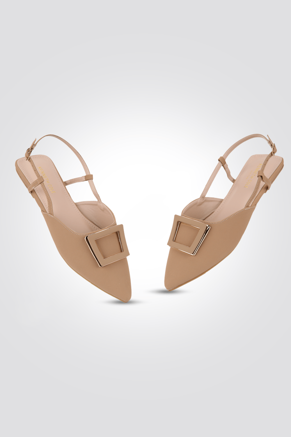 KENNETH COLE - סנדל אבזם מרובע בצבע מוקה - MASHBIR//365