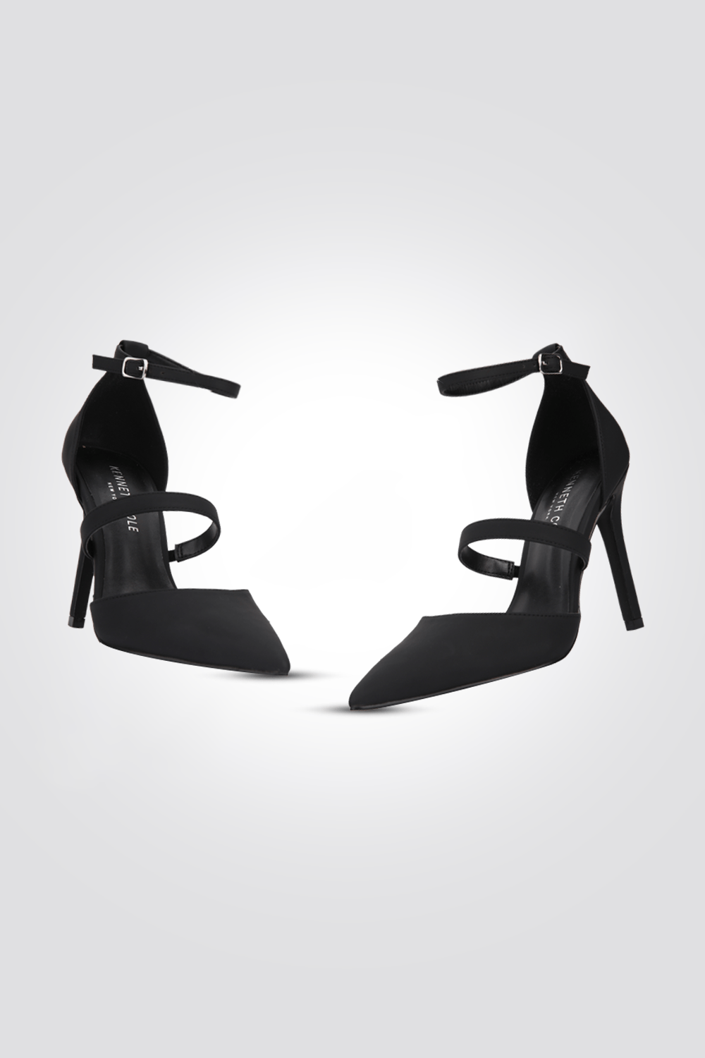 KENNETH COLE - סנדל עקב עם רצועת אבזם בצבע שחור 10 ס"מ - MASHBIR//365