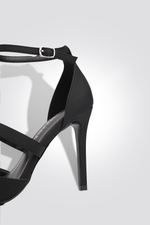 KENNETH COLE - סנדל עקב עם רצועת אבזם בצבע שחור 10 ס"מ - MASHBIR//365