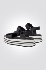 GEOX - סנדל לנשים S.KENCY בצבע שחור ולבן - MASHBIR//365