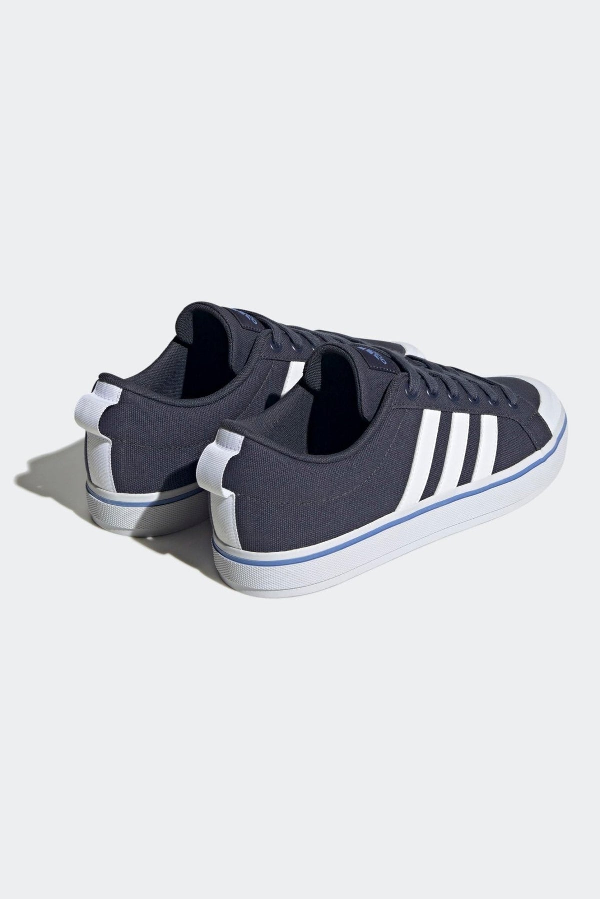 ADIDAS - סניקרס BRAVADA 2.0 לגברים בצבע נייבי - MASHBIR//365