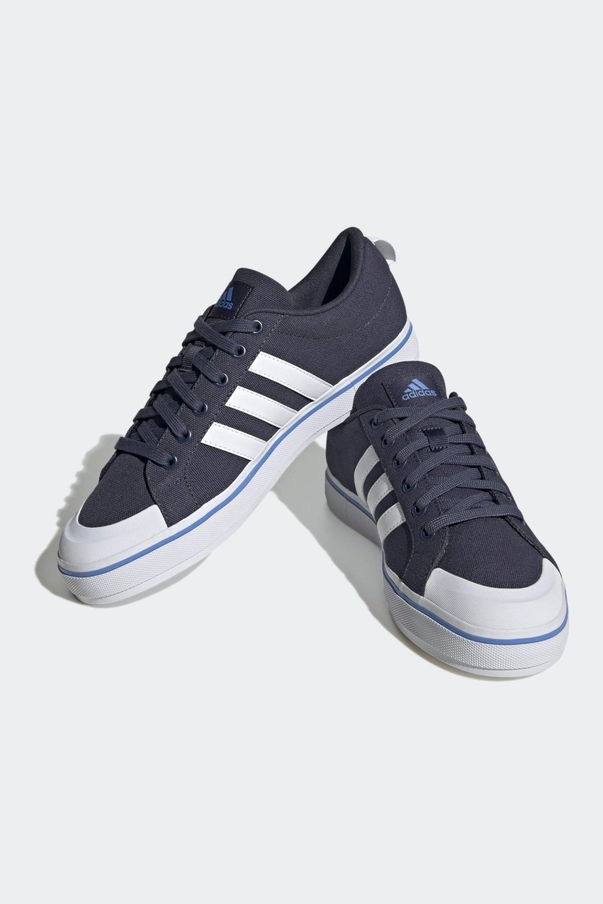 ADIDAS - סניקרס BRAVADA 2.0 לגברים בצבע נייבי - MASHBIR//365