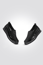 LADY COMFORT - סניקרס פלטפורמה לנשים בצבע שחור - MASHBIR//365