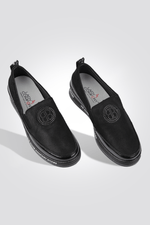 LADY COMFORT - סניקרס פלטפורמה לנשים בצבע שחור - MASHBIR//365