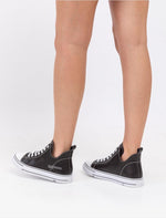 SEVENTYNINE - סניקרס גבוהה ורונה בצבע שחור - MASHBIR//365