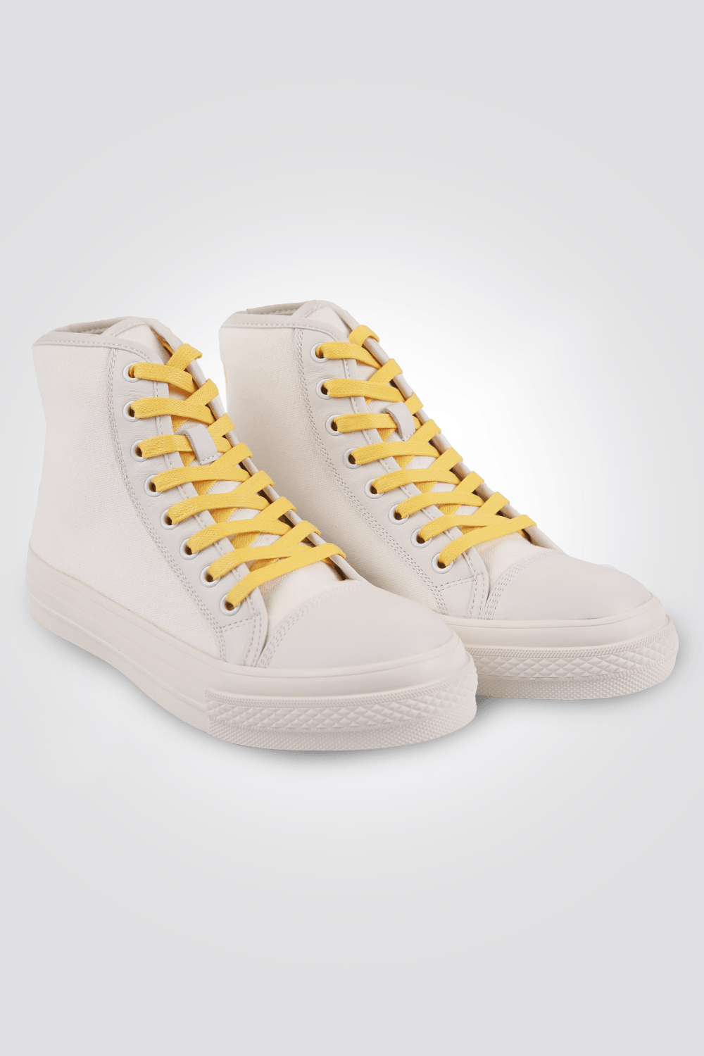 KENNETH COLE - סניקרס גבוהות לנשים בצבע לבן וצהוב - MASHBIR//365