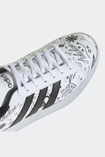 ADIDAS - סניקרס GRAND COURT בצבע לבן ושחור - MASHBIR//365