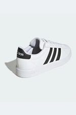 ADIDAS - סניקרס לגבר GRAND COURT 2.0 בצבע לבן - MASHBIR//365