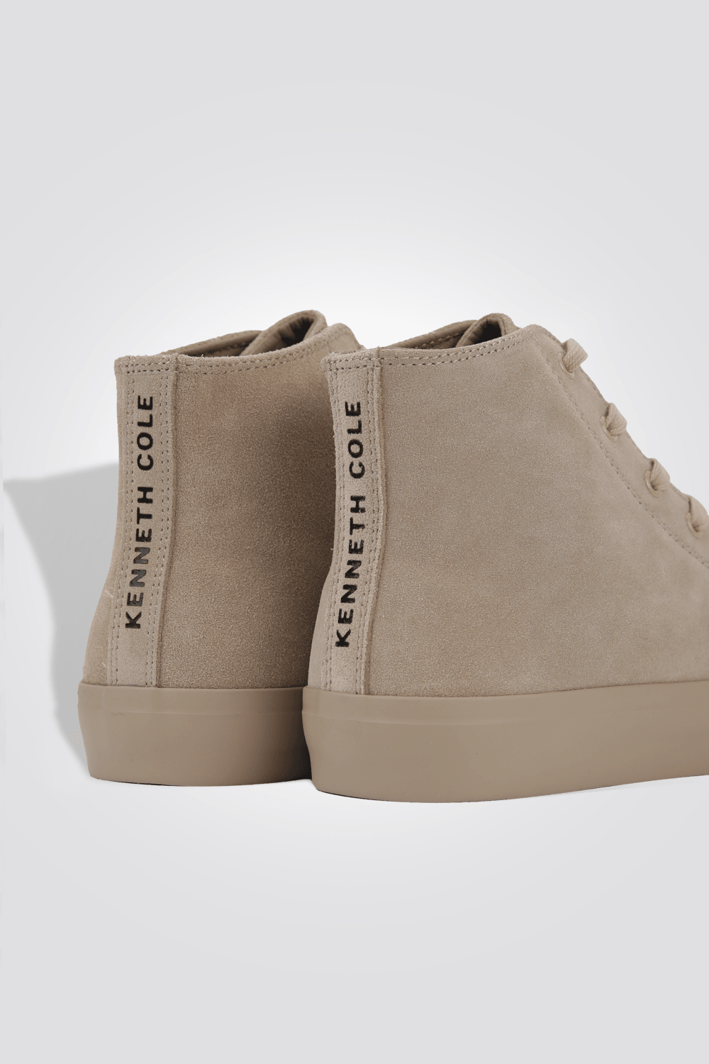 KENNETH COLE - סניקרס לגבר מעור בצבע בז' - MASHBIR//365