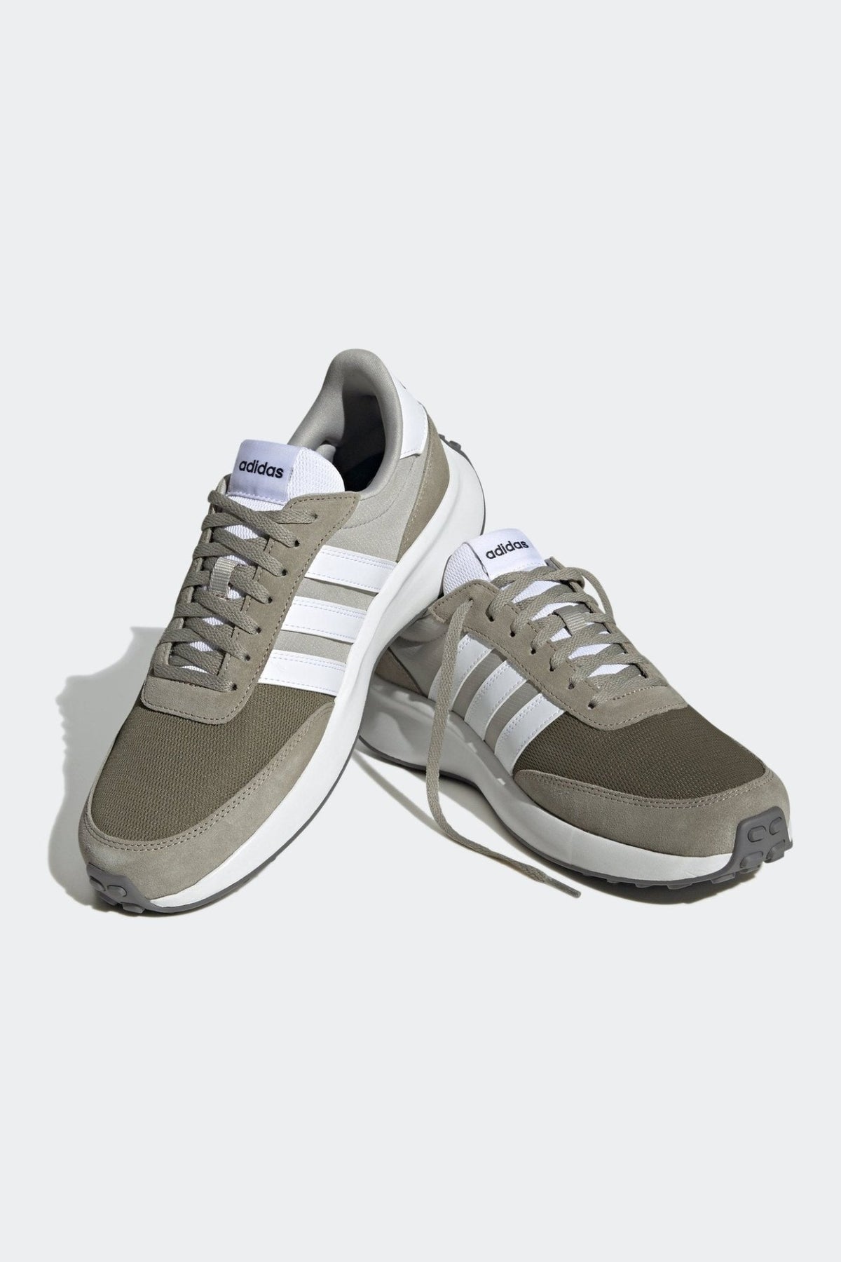 ADIDAS - סניקרס לגבר RUN 70s בצבע אופוויט - MASHBIR//365