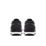 NIKE - סניקרס לגבר Venture Runner בצבע שחור - MASHBIR//365
