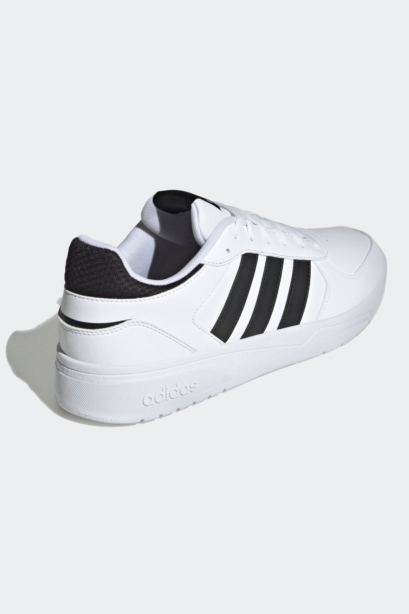 ADIDAS - סניקרס לגברים COURTBEAT בצבע לבן - MASHBIR//365