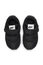 NIKE - סניקרס לילדים MD Valiant בצבע שחור ולבן - MASHBIR//365