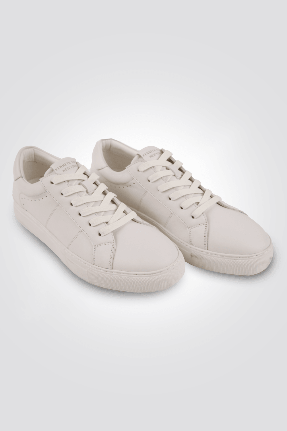 KENNETH COLE - סניקרס לנשים בצבע לבן - MASHBIR//365