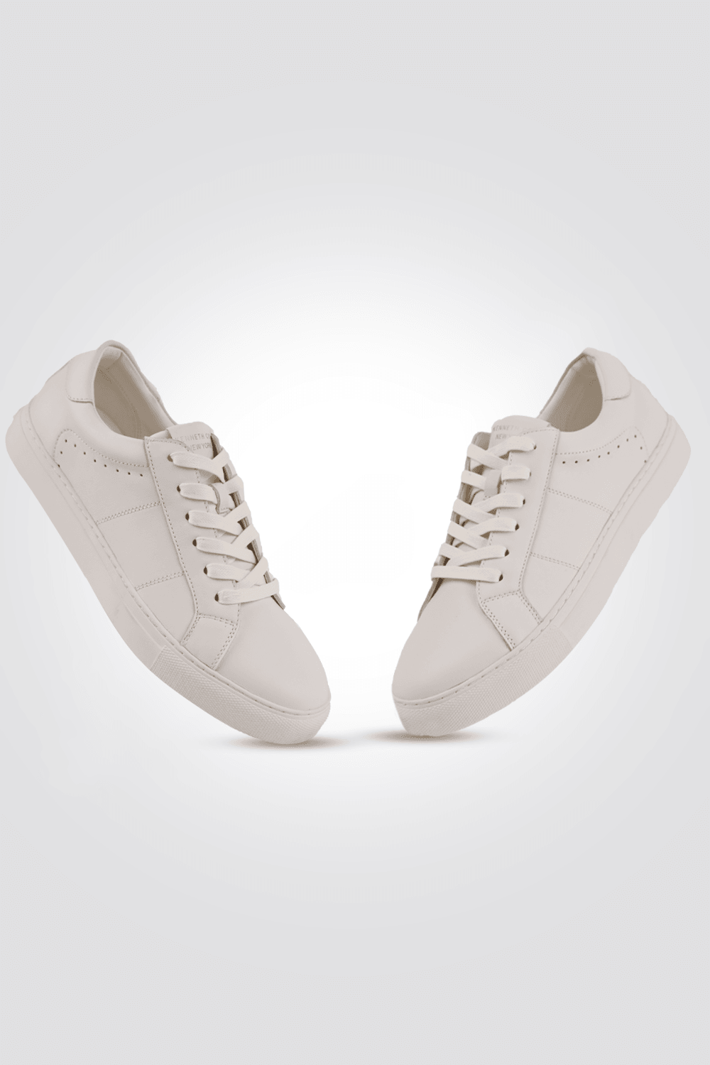 KENNETH COLE - סניקרס לנשים בצבע לבן - MASHBIR//365