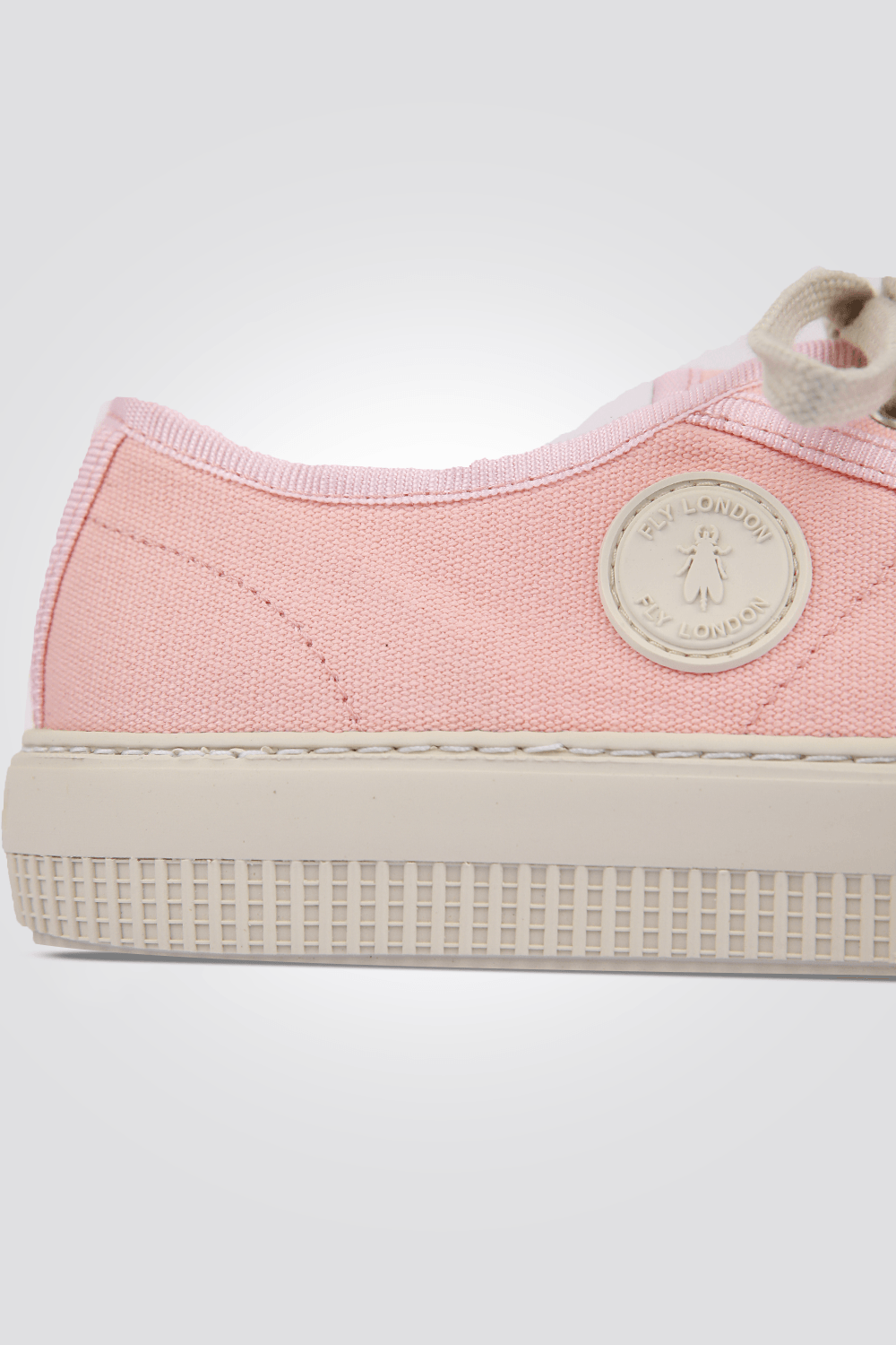 FLY LONDON - סניקרס לנשים בצבע ניוד - MASHBIR//365