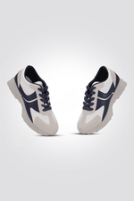 KENNETH COLE - סניקרס לנשים בצבע כחול ולבן - MASHBIR//365