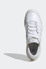 ADIDAS - סניקרס לנשים COURT FUNK בצבע לבן - MASHBIR//365