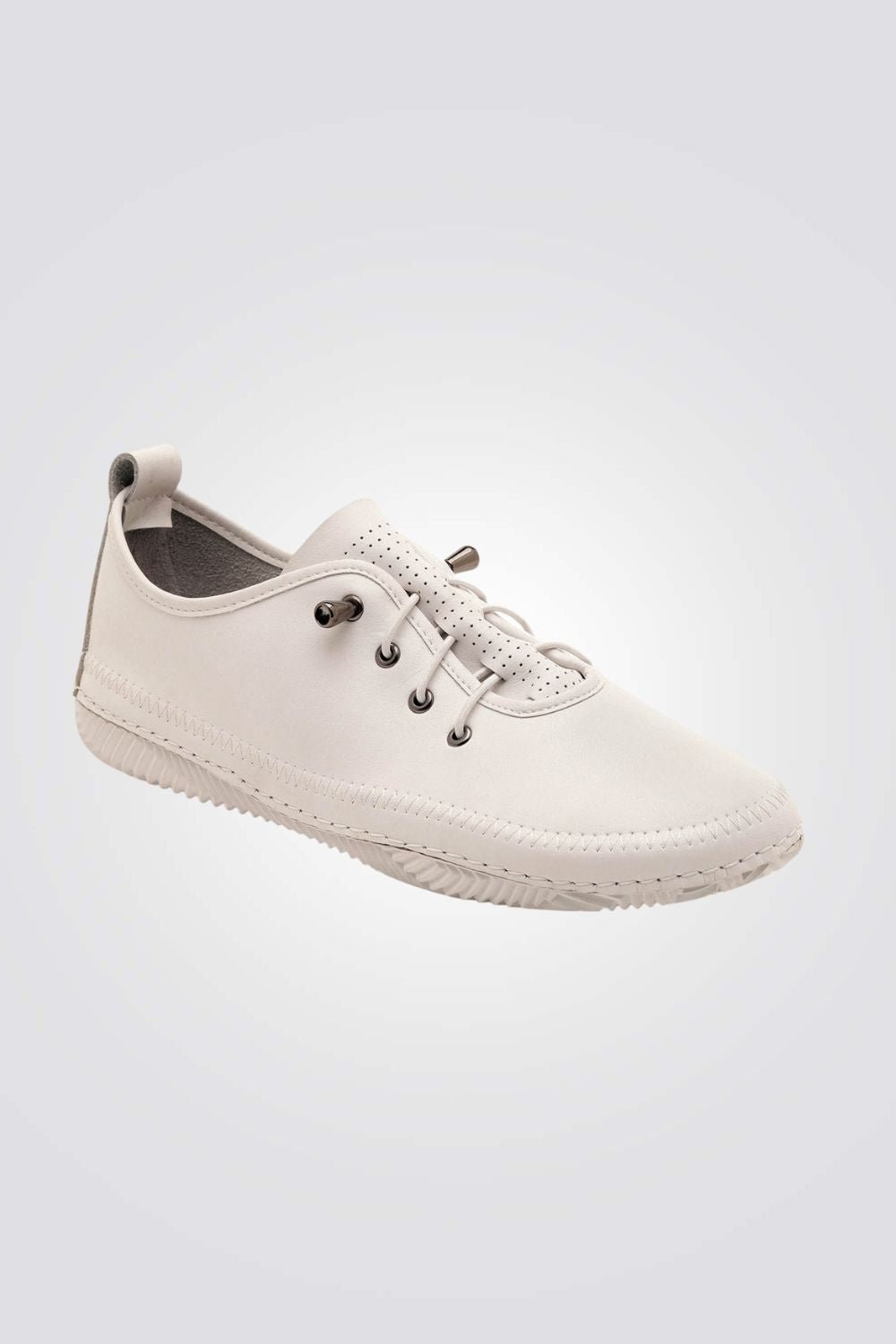 SEVENTYNINE - סניקרס לנשים דגם אלונה בצבע לבן - MASHBIR//365