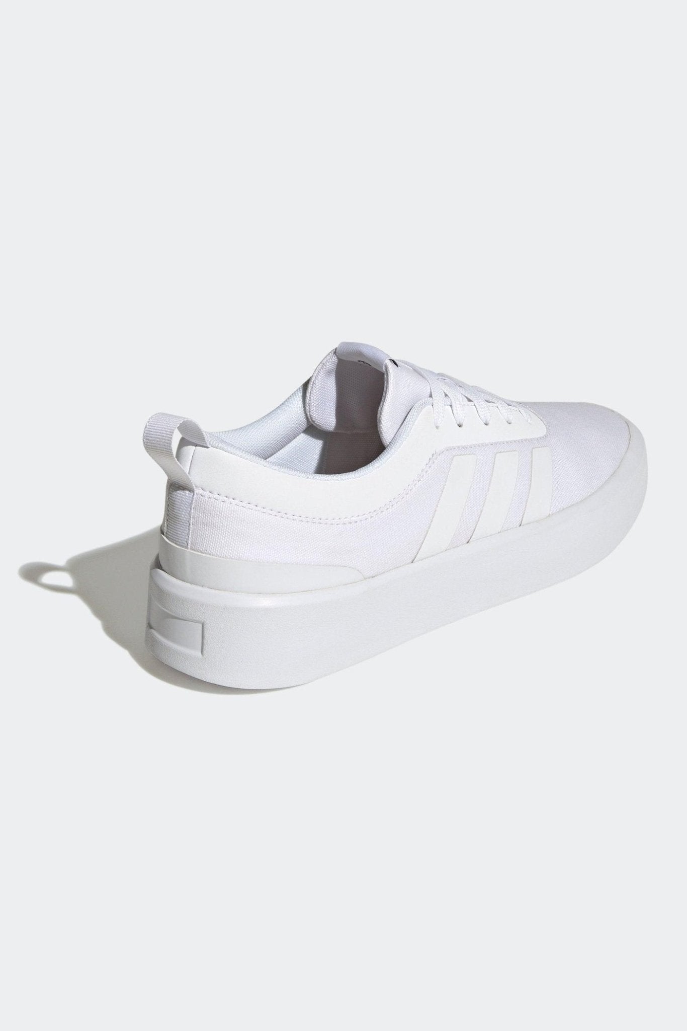 ADIDAS - סניקרס לנשים FUTUREVULC בצבע לבן - MASHBIR//365