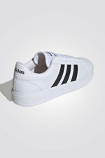 ADIDAS - סניקרס לנשים GRAND COURT BASE 2.0 בצבע לבן - MASHBIR//365