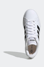 ADIDAS - סניקרס לנשים GRAND COURT BASE 2.0 בצבע לבן - MASHBIR//365