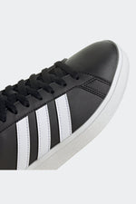 ADIDAS - סניקרס לנשים GRAND COURT BASE 2.0 בצבע שחור - MASHBIR//365