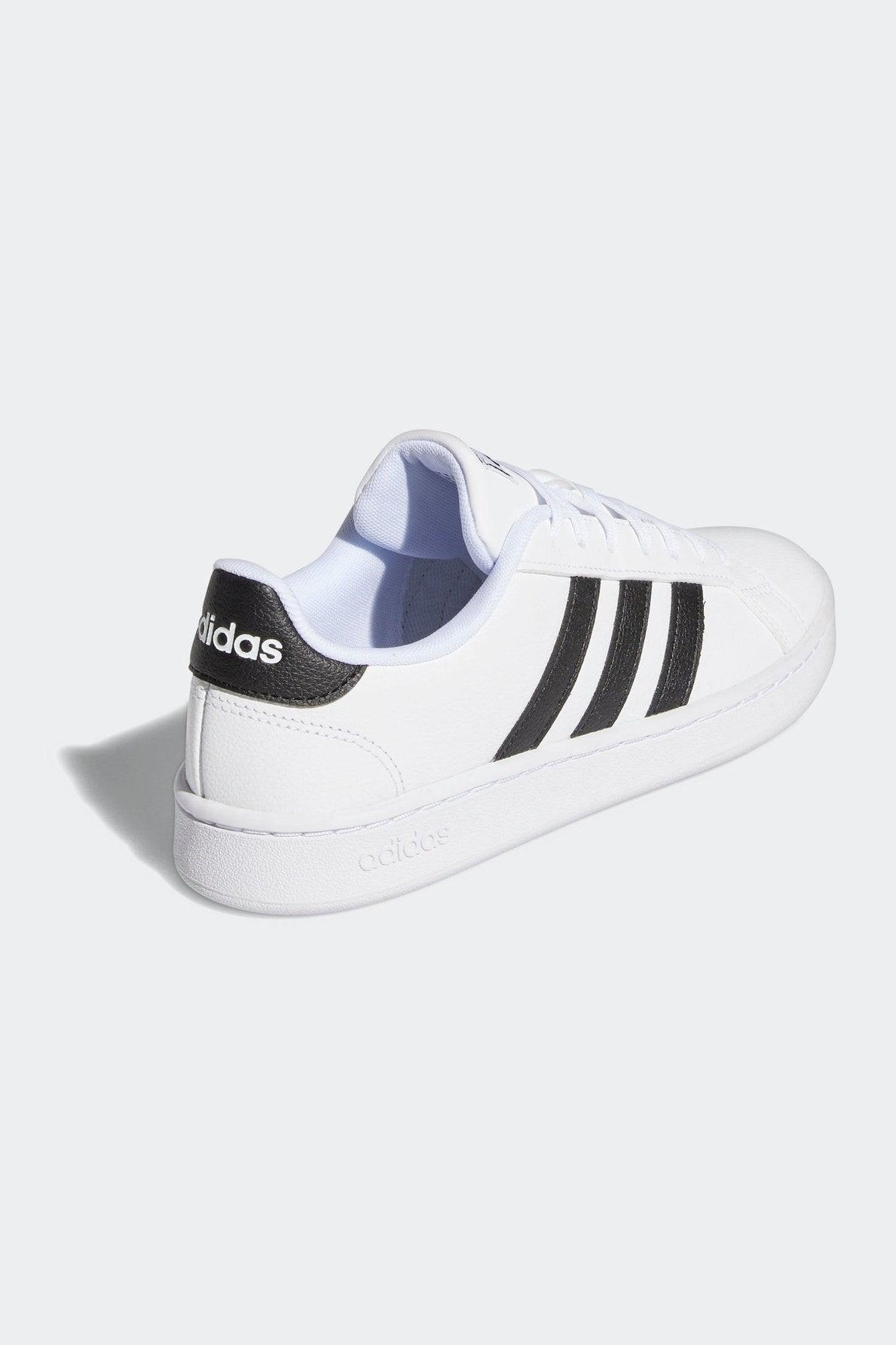 ADIDAS - סניקרס לנשים GRAND COURT בצבע לבן - MASHBIR//365