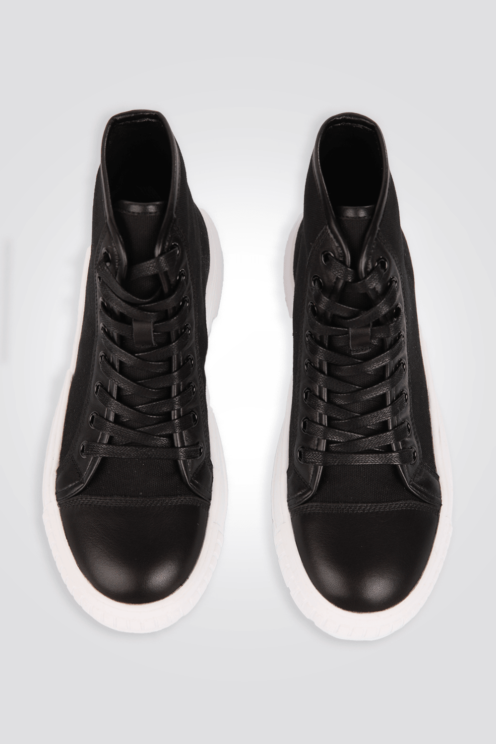 KENNETH COLE - סניקרס לנשים HIGH LEATHER AND CANVA בצבע שחור - MASHBIR//365