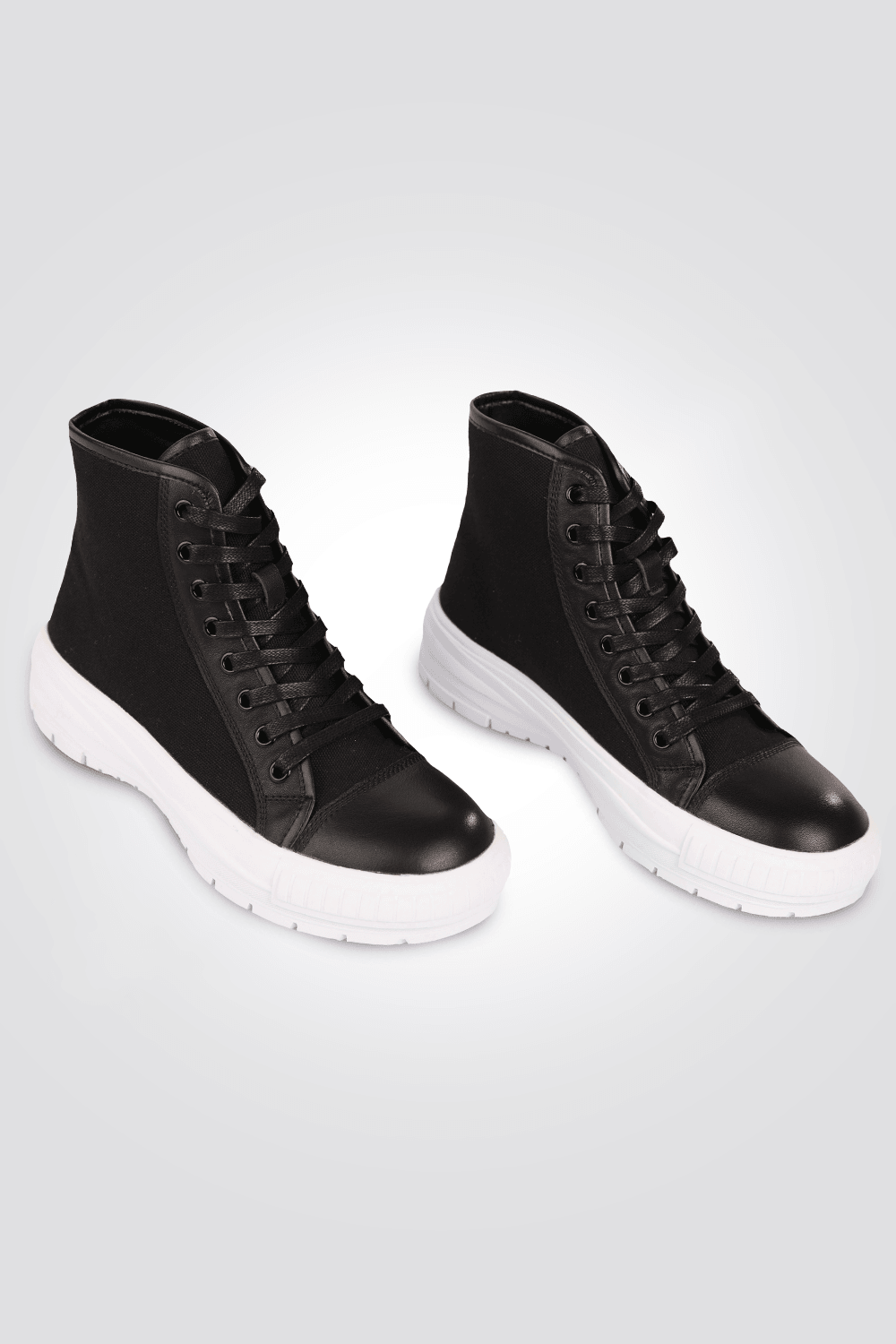 KENNETH COLE - סניקרס לנשים HIGH LEATHER AND CANVA בצבע שחור - MASHBIR//365