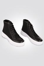 KENNETH COLE - סניקרס לנשים HIGH LEATHER AND CANVA בצבע שחור - MASHBIR//365