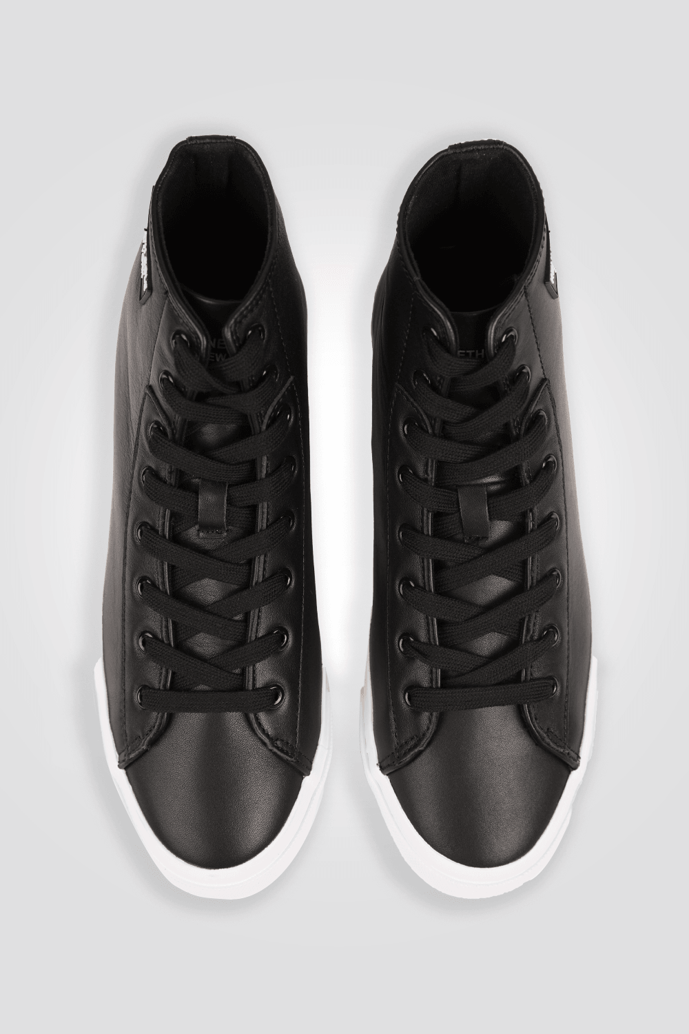 KENNETH COLE - סניקרס לנשים HIGH LEATHER בצבע שחור - MASHBIR//365