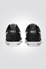 NIKE - סניקרס לנשים Nike Court Legacy Next Nature בצבע שחור ולבן - MASHBIR//365