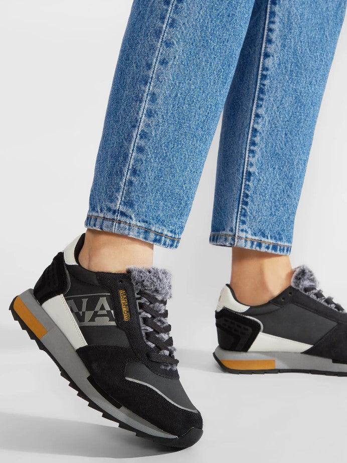 NAPAPIJRI - סניקרס לנשים NYC בצבע שחור - MASHBIR//365