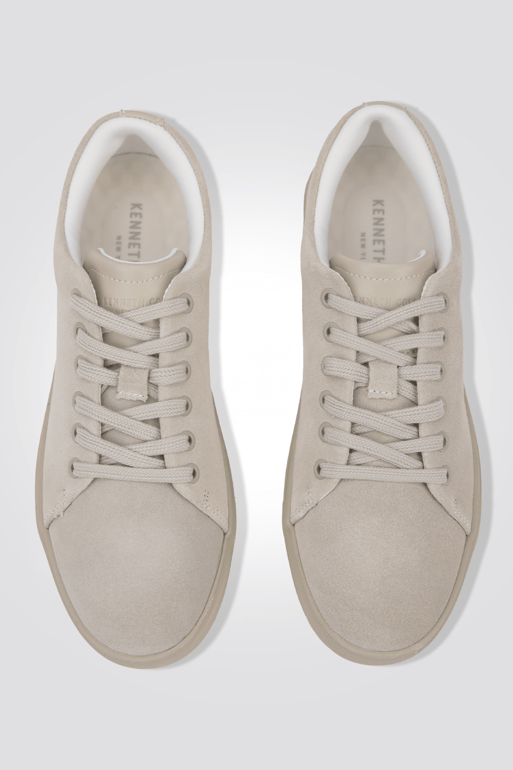 KENNETH COLE - סניקרס לנשים SUEDE בצבע אפור בז' - MASHBIR//365