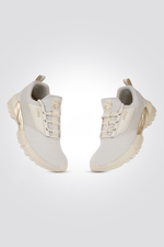 PUMA - סניקרס לנשים Venus בצבע אפור - MASHBIR//365