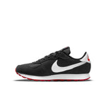 NIKE - סניקרס MD Valiant בצבע שחור ואדום - MASHBIR//365