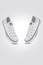CONVERSE - סניקרס נמוכות לנשים CHUCK TAYLOR ALL STAR CRUSHED HEEL בצבע לבן - MASHBIR//365