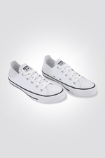 CONVERSE - סניקרס נמוכות לנשים CHUCK TAYLOR ALL STAR CRUSHED HEEL בצבע לבן - MASHBIR//365