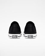 CONVERSE - סניקרס נמוכות לנשים CHUCK TAYLOR ALL STAR CRUSHED HEEL בצבע שחור - MASHBIR//365