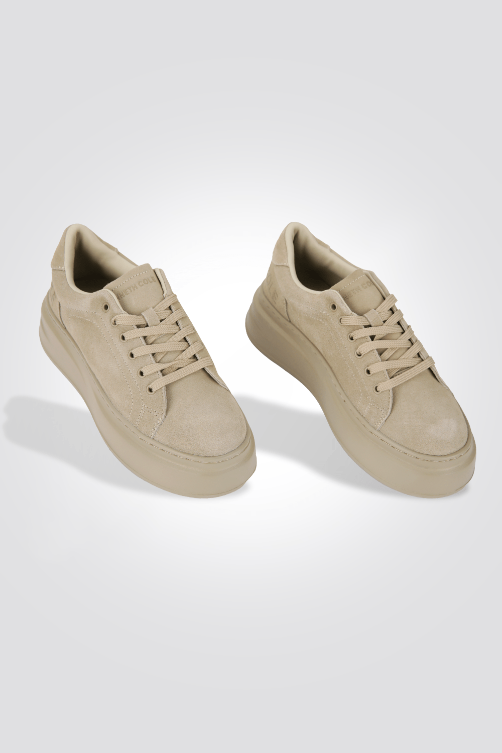 KENNETH COLE - סניקרס נשים זמש פלטפורמה - MASHBIR//365