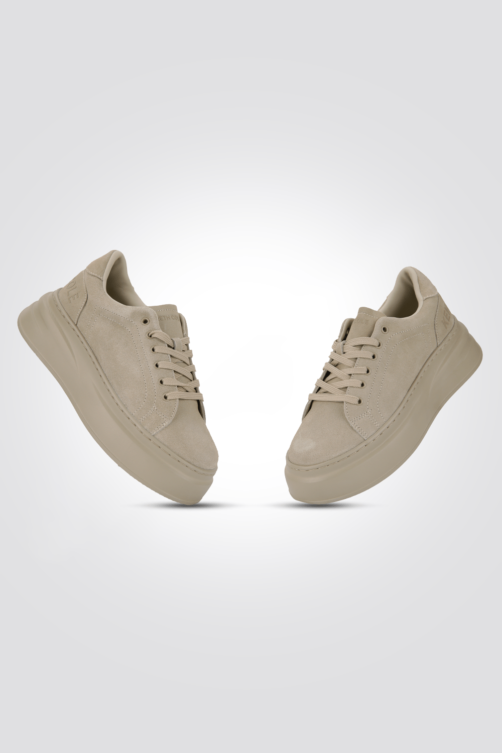 KENNETH COLE - סניקרס נשים זמש פלטפורמה - MASHBIR//365