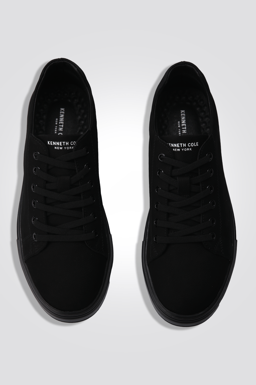 KENNETH COLE - סניקרס נובוק מונו לגברים בצבע שחור - MASHBIR//365