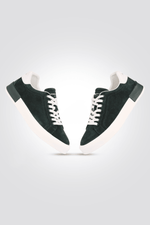 KENNETH COLE - סניקרס SUEDE בצבע ירוק בקבוק - MASHBIR//365