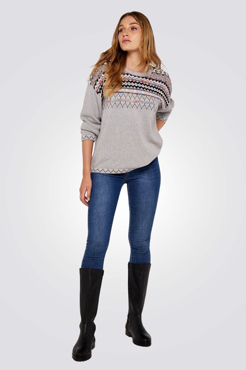 APRICOT - סריג אפור עם עיטורים צבעוניים - MASHBIR//365