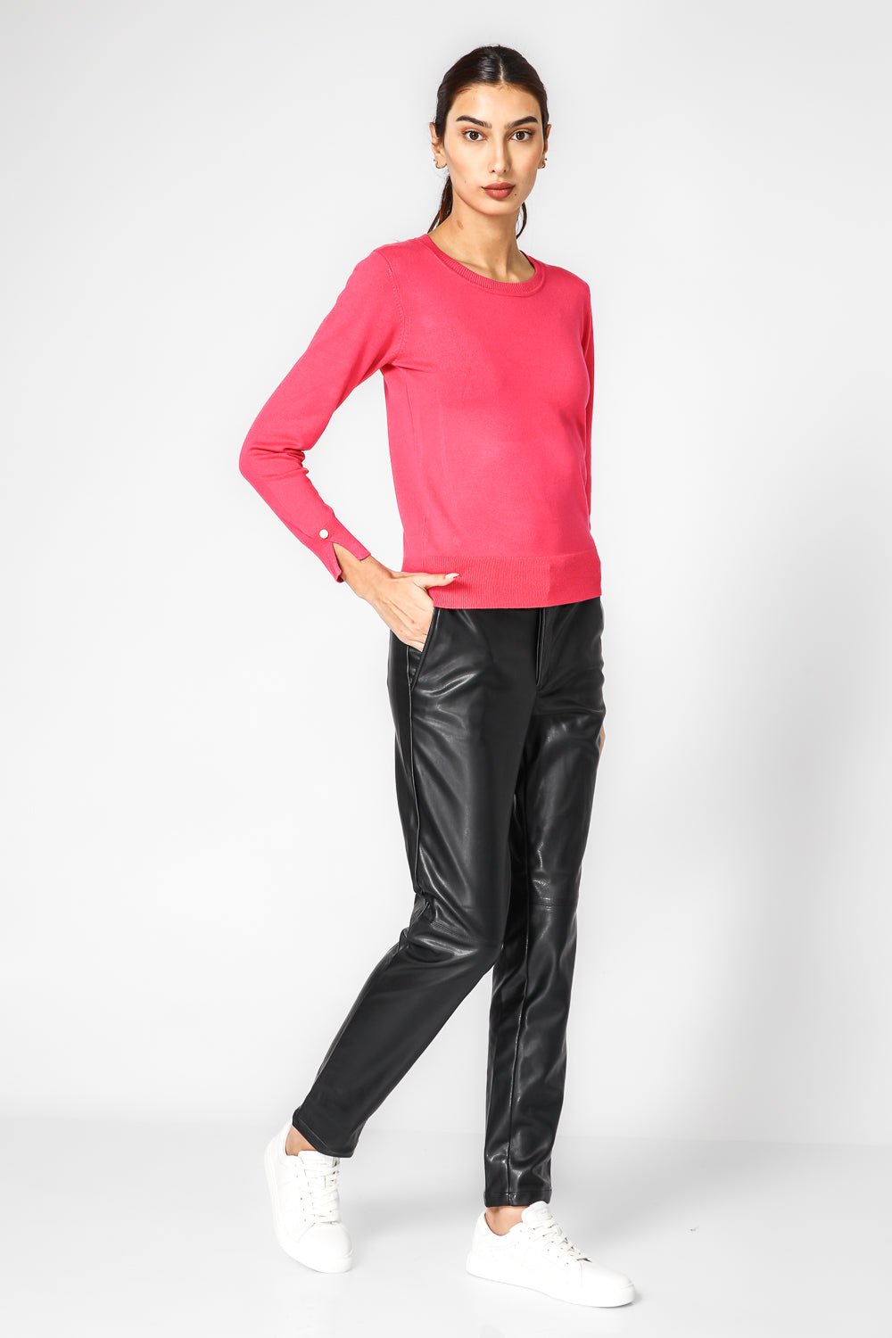 סריג קלאסי עם מפתח עגול לנשים | קנת קול