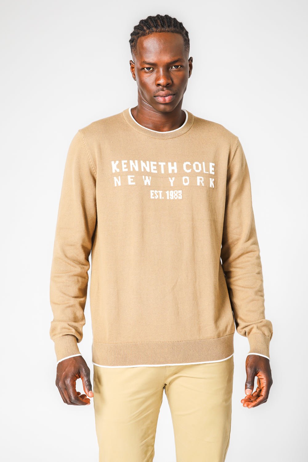 KENNETH COLE - סריג בייסיק צווארון עגול בצבע בז - MASHBIR//365