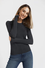 חולצת סריג דקה לנשים בצבע אפור פחם | קנת קול