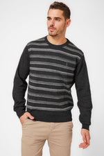 KENNETH COLE - סריג פסים ג'קארד בצבע אפור - MASHBIR//365