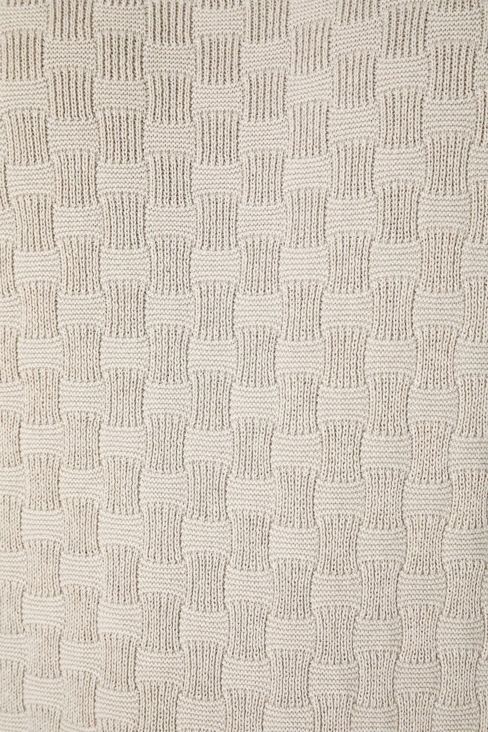 KENNETH COLE - סריג טקסטורה קריס קרוס בצבע קרם - MASHBIR//365